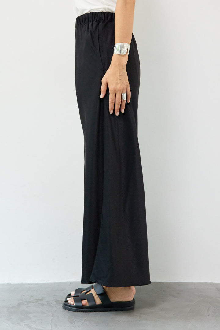 ヴィンテージサテンフレアスカート