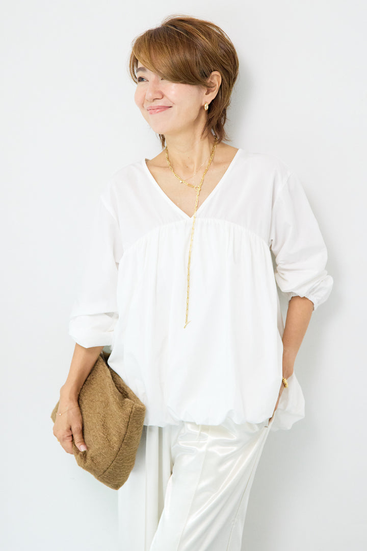 切替バルーンVネックブラウス