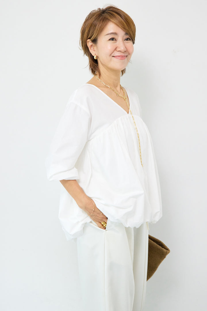 切替バルーンVネックブラウス