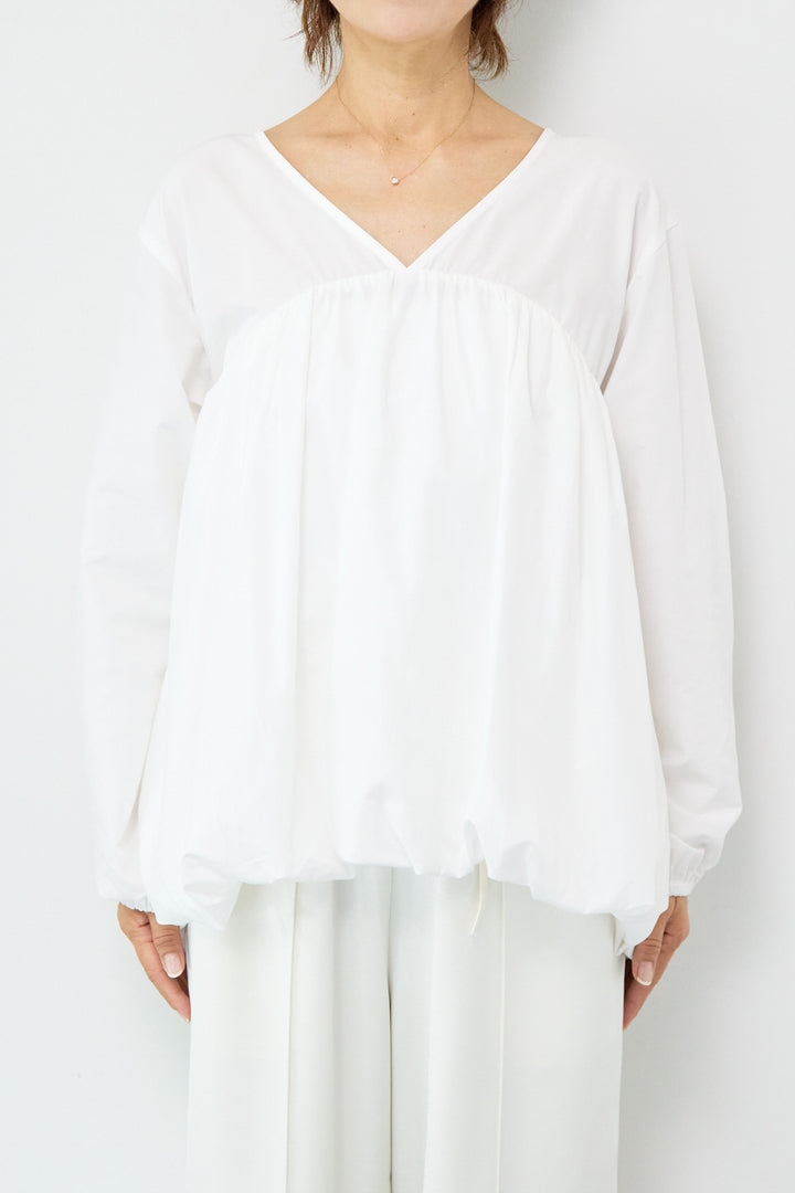 切替バルーンVネックブラウス
