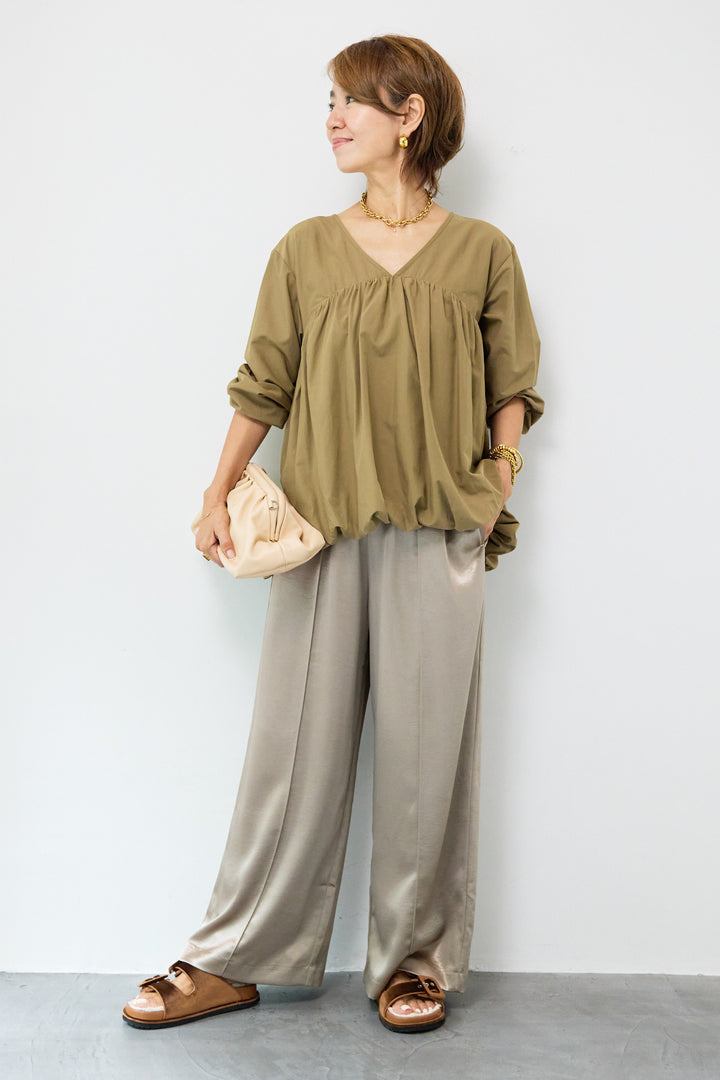 切替バルーンVネックブラウス