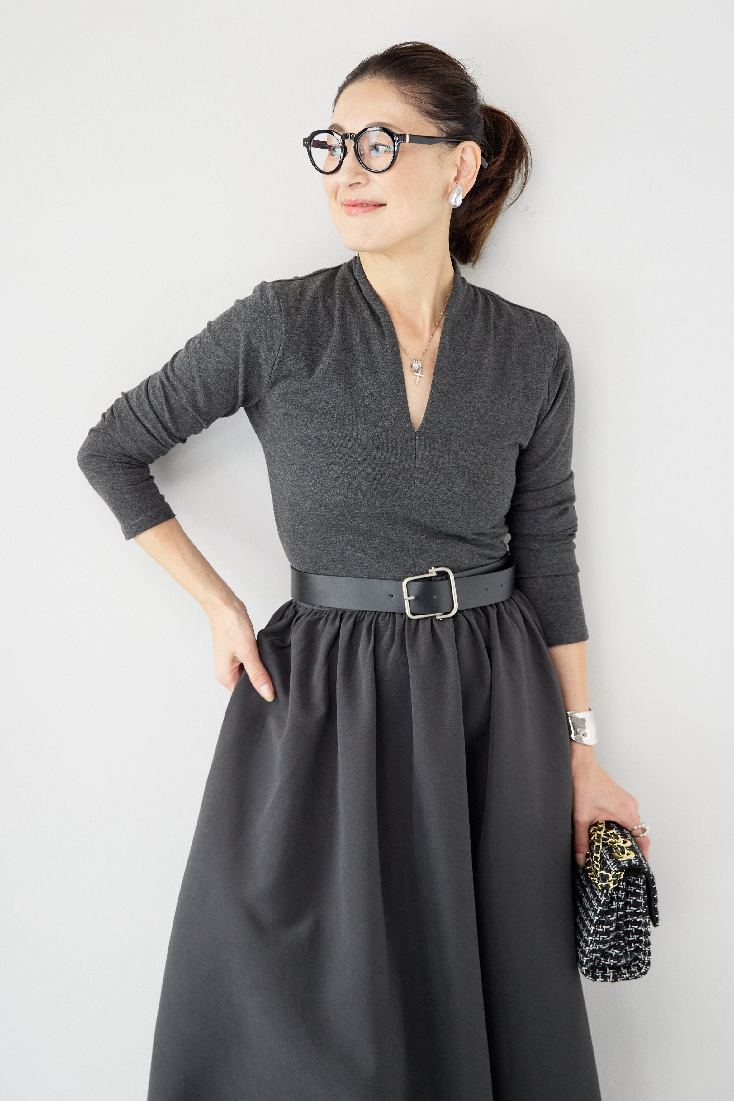 ウエストベルトVネックフレアワンピース – plusotoha