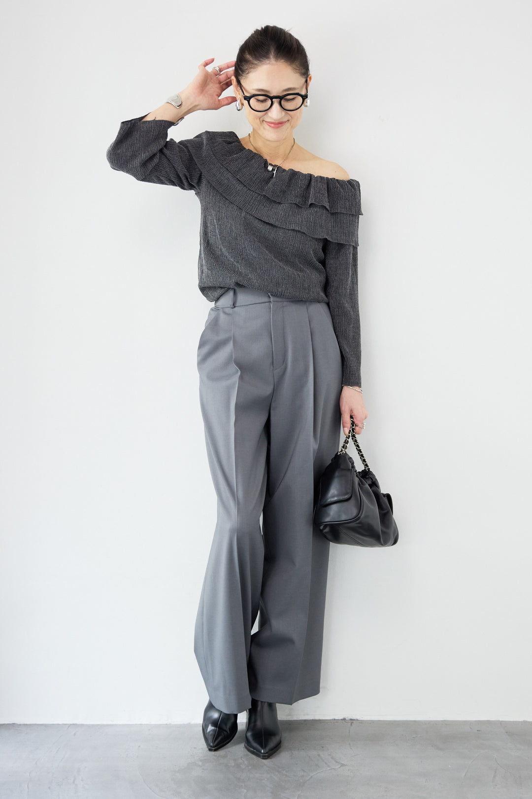 フリルリブカットソー