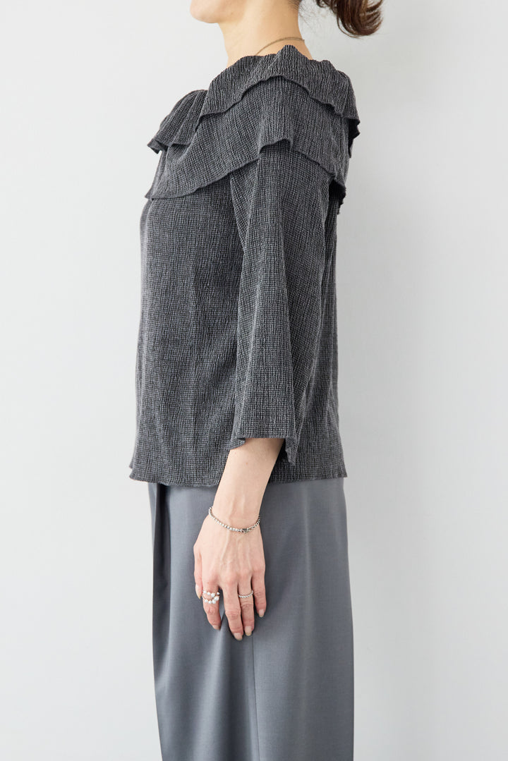 フリルリブカットソー