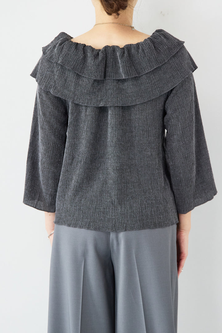 フリルリブカットソー