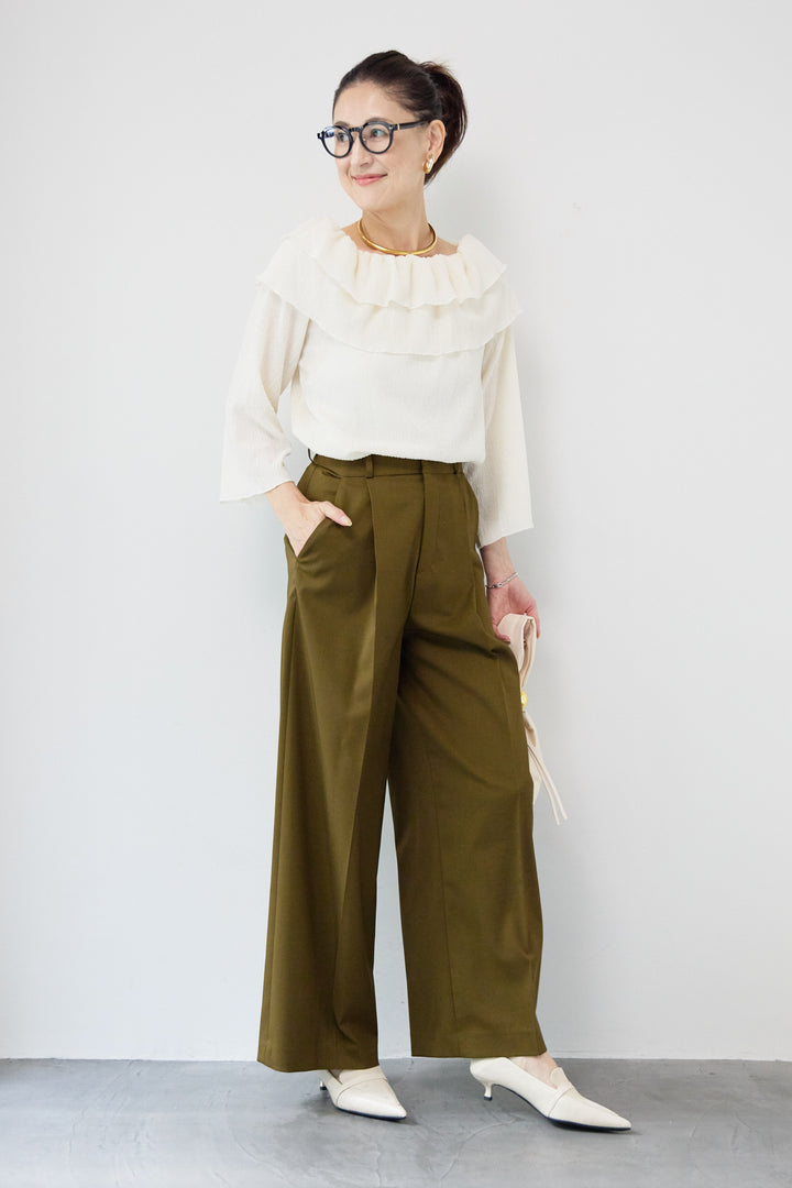 フリルリブカットソー