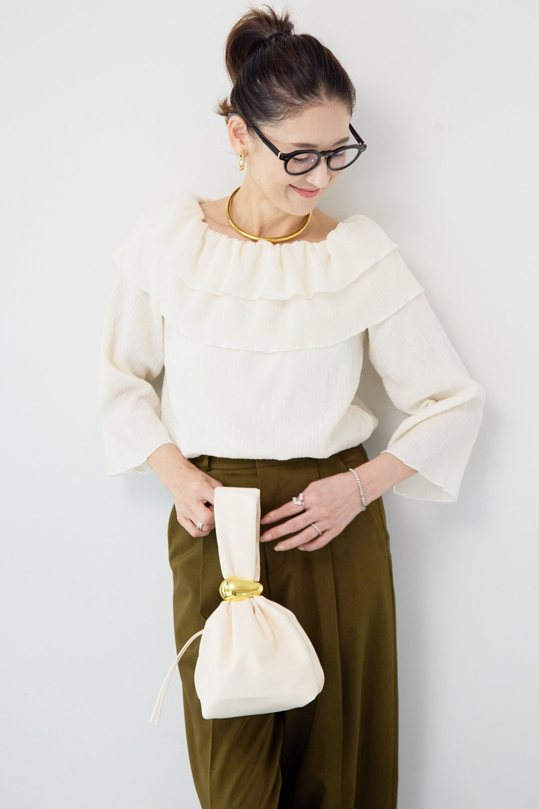 フリルリブカットソー