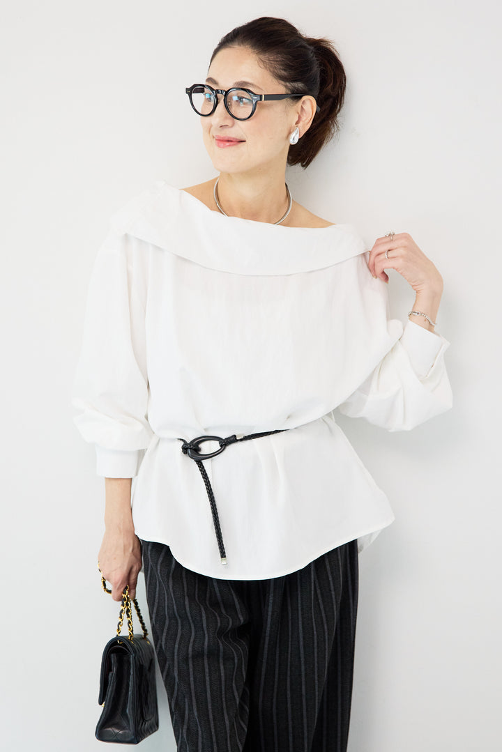 ラウンドカラーブラウス ベルト付き