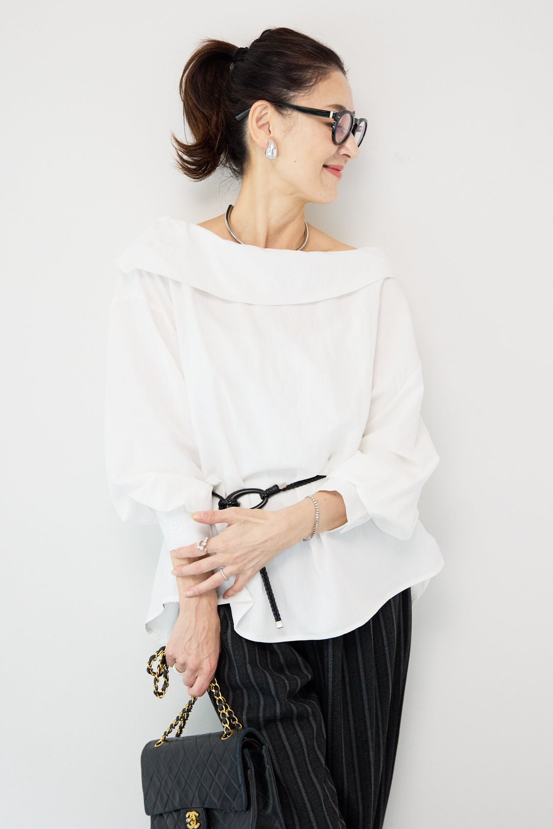 ラウンドカラーブラウス ベルト付き