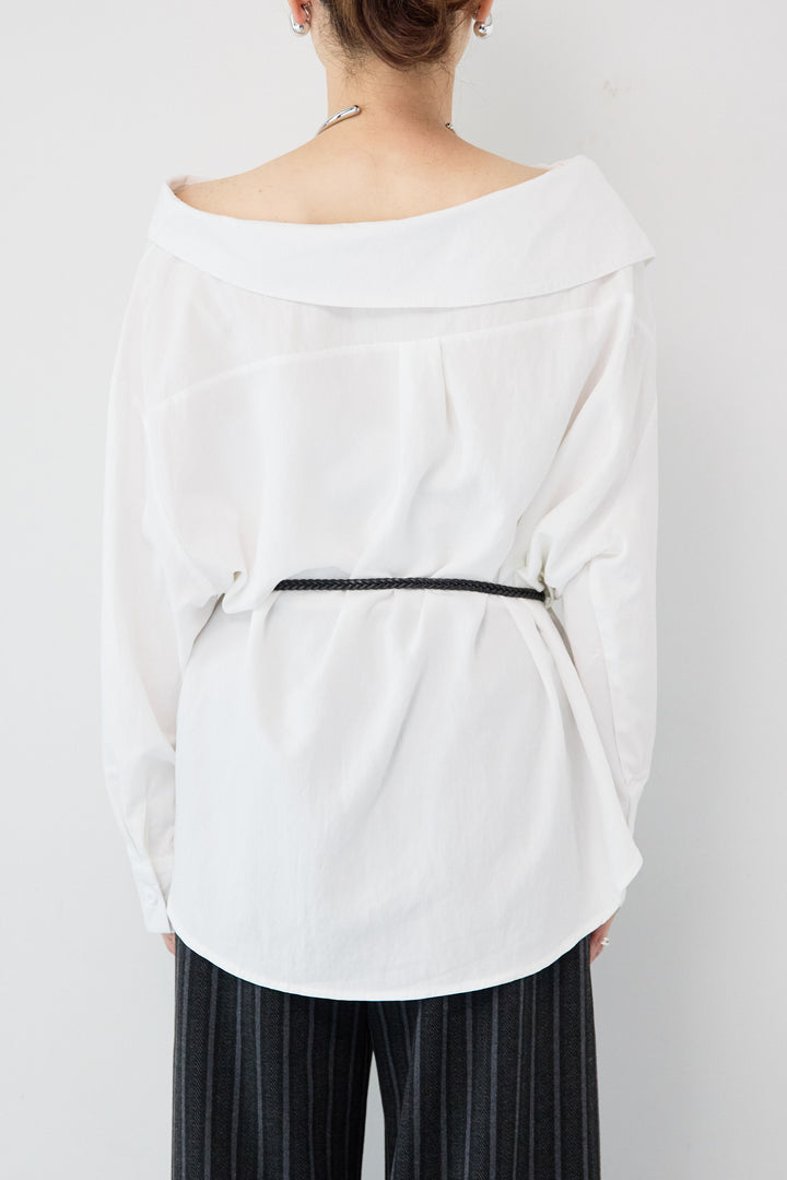 ラウンドカラーブラウス ベルト付き