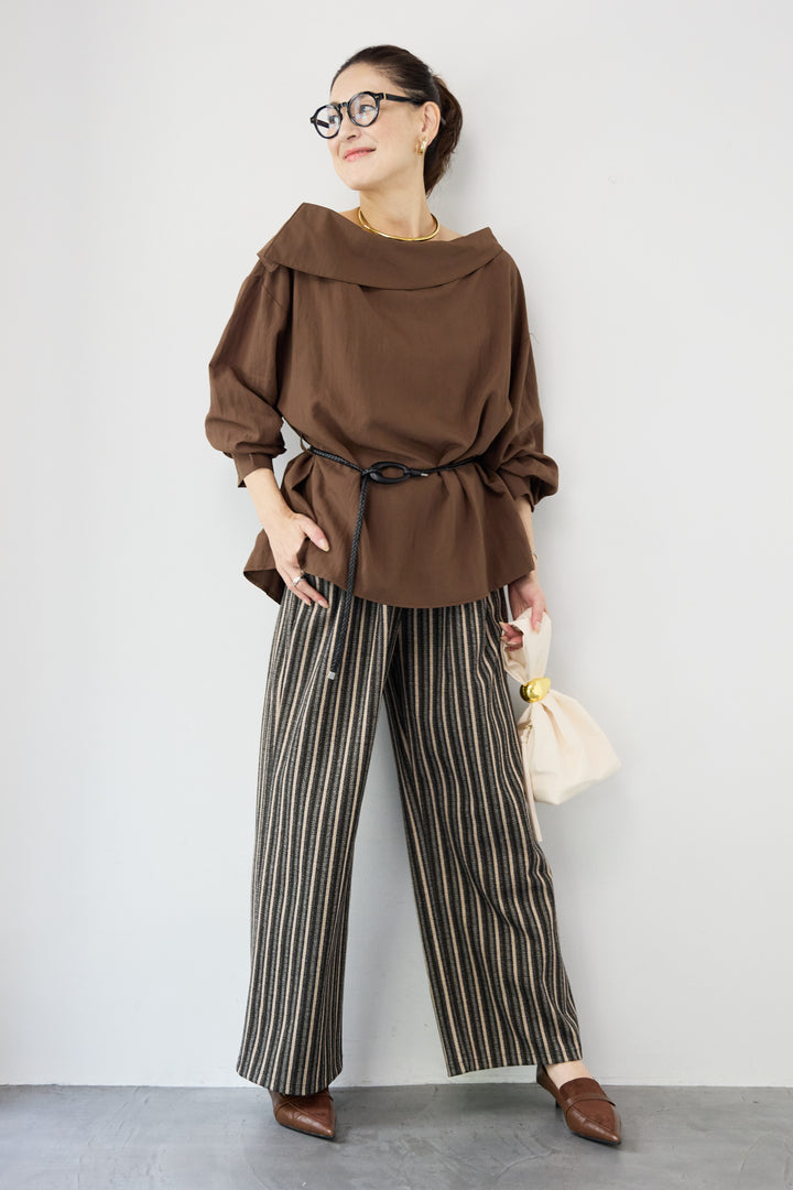 ラウンドカラーブラウス ベルト付き