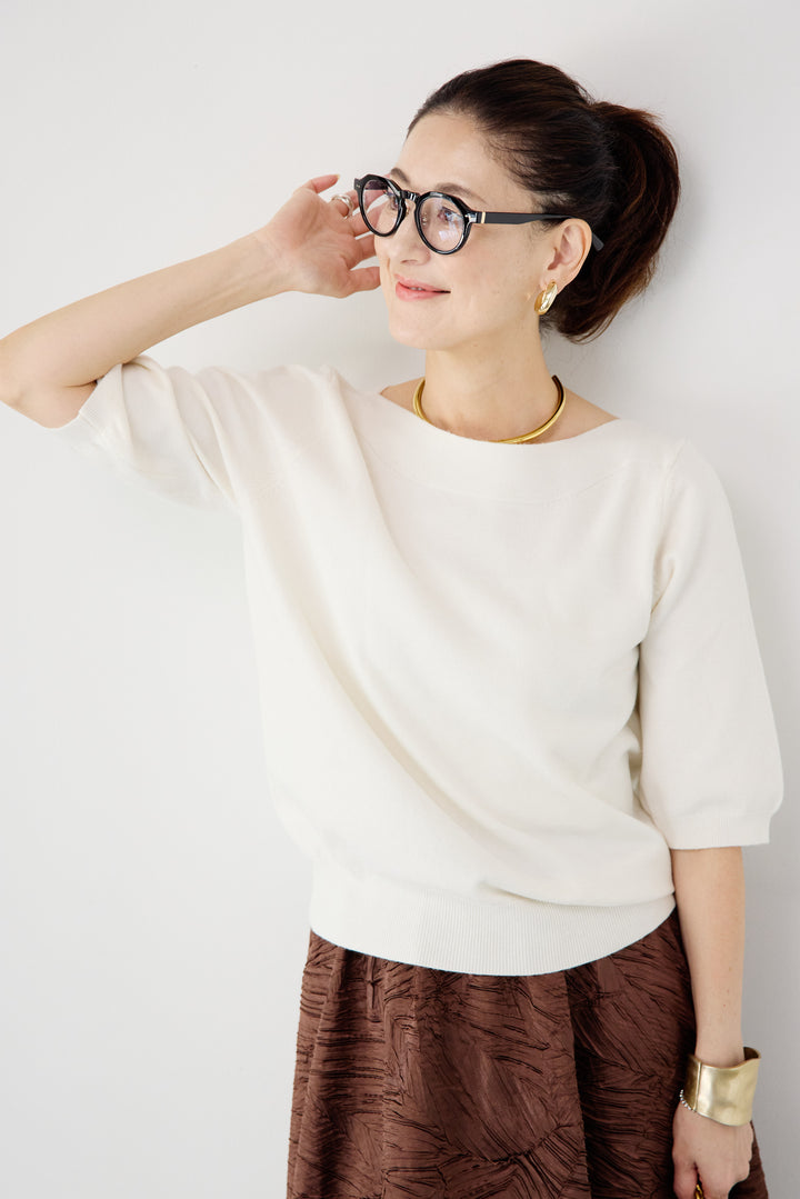 ボートネックハーフスリーブニット