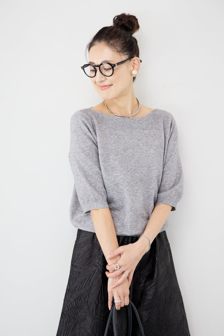 ボートネックハーフスリーブニット