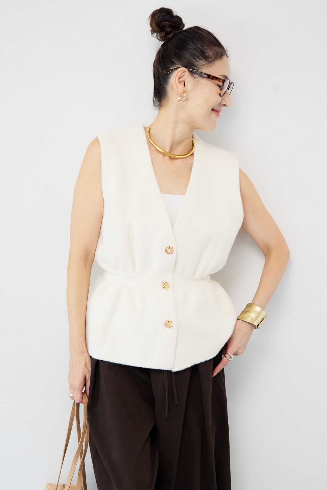 ペプラムニットベスト