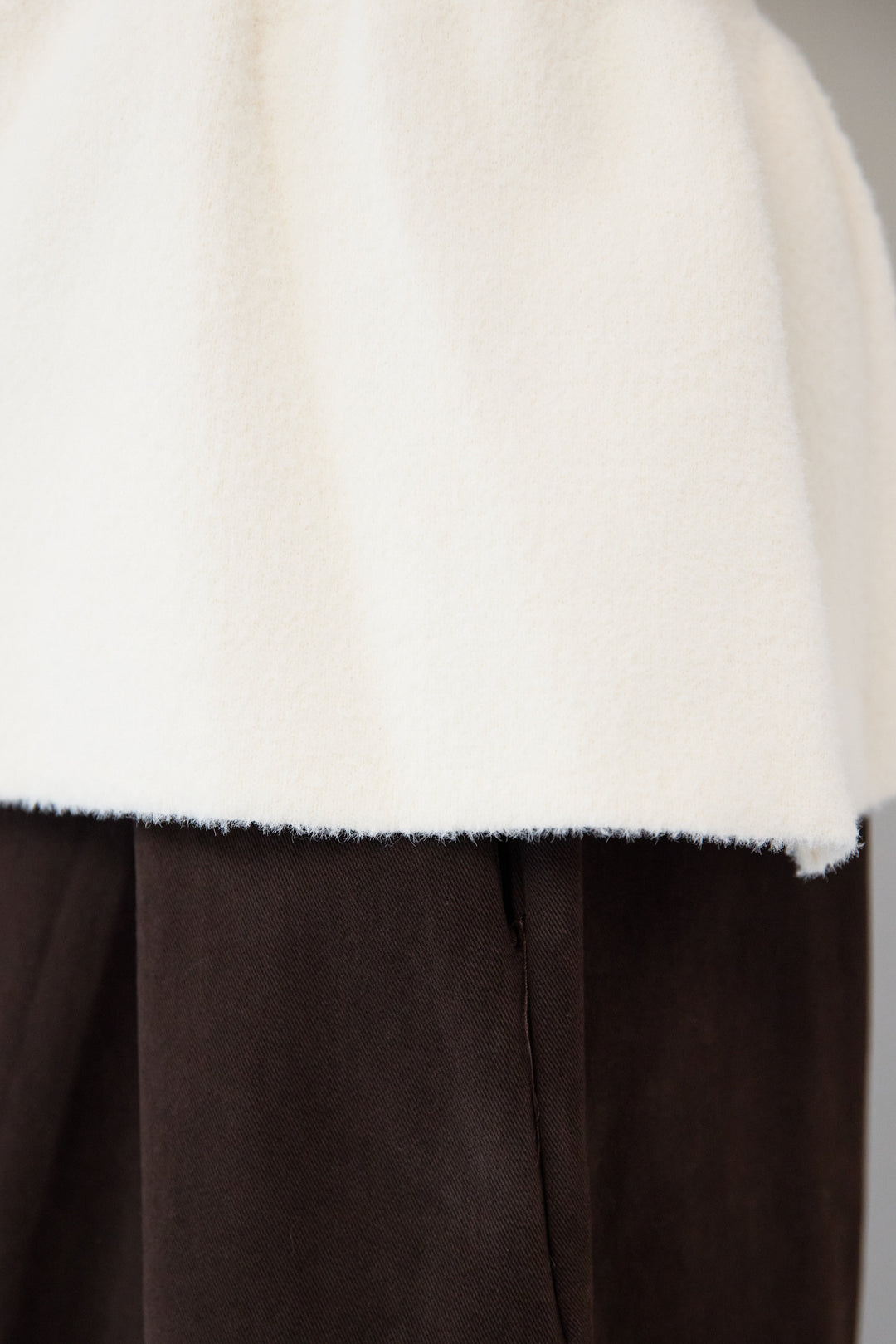 ペプラムニットベスト