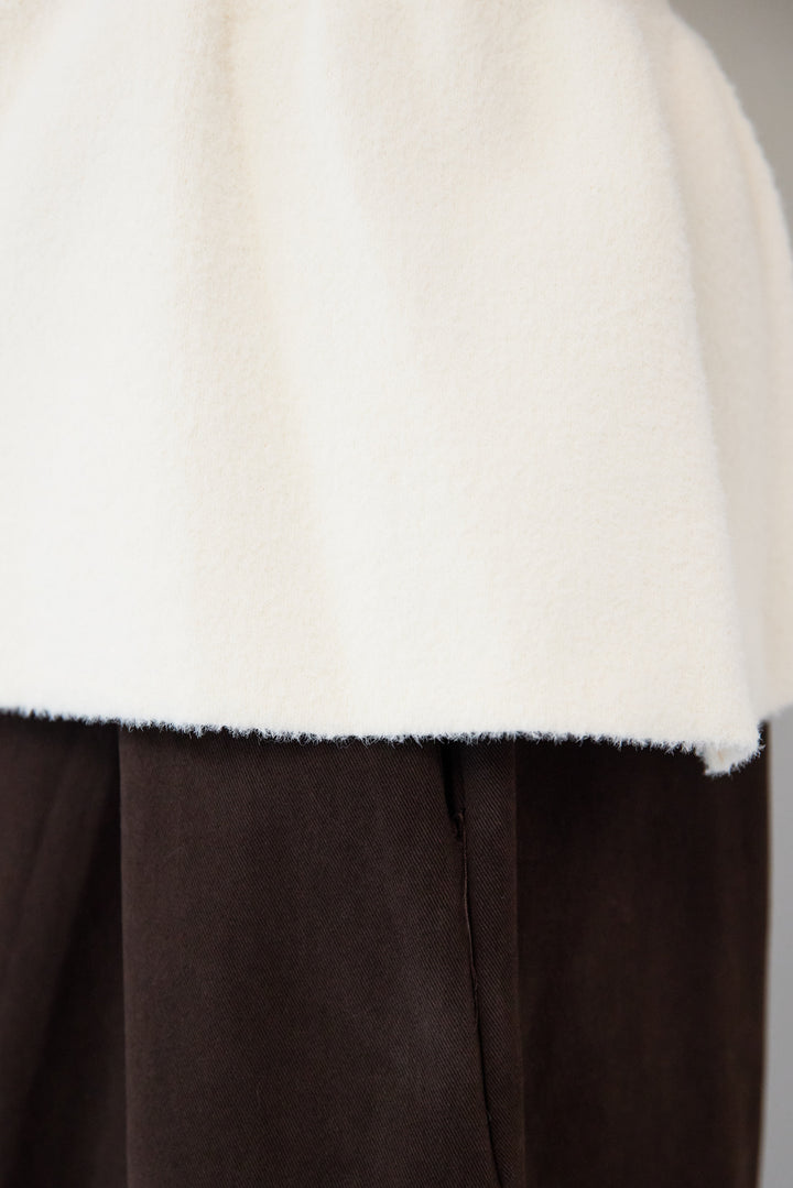 ペプラムニットベスト