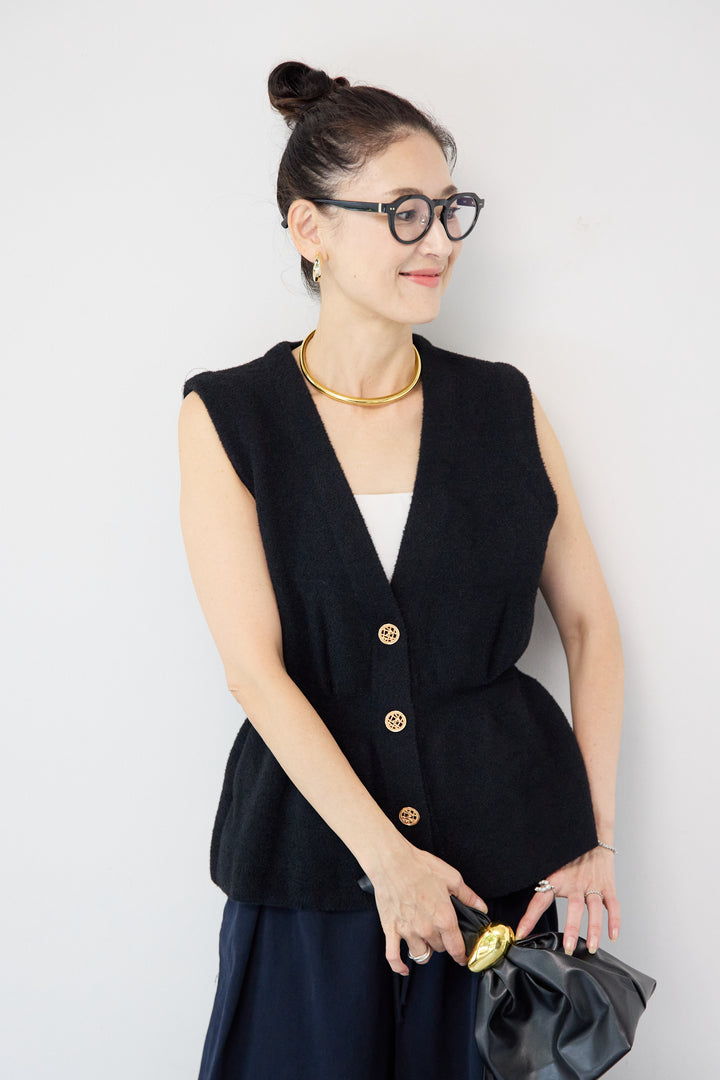 ペプラムニットベスト