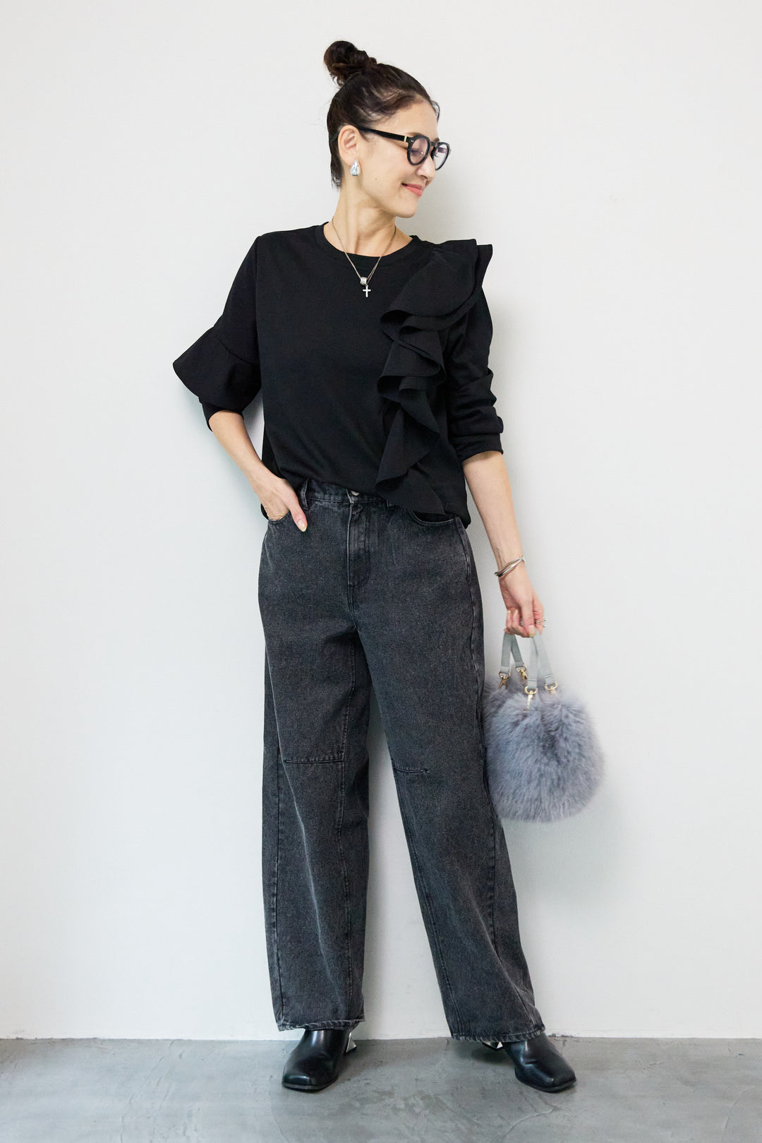 ラッフルフリルデザインカットソー