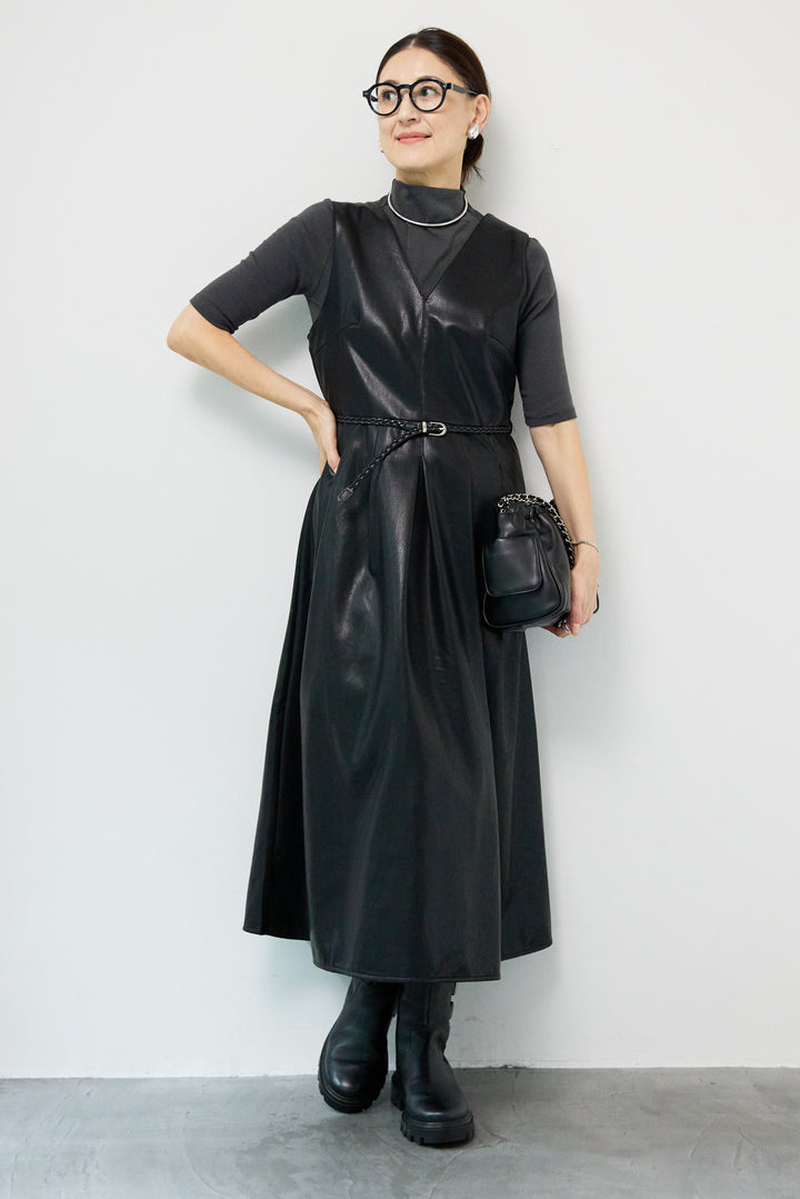フェイクレザーVネックジャンパースカート ベルト付き