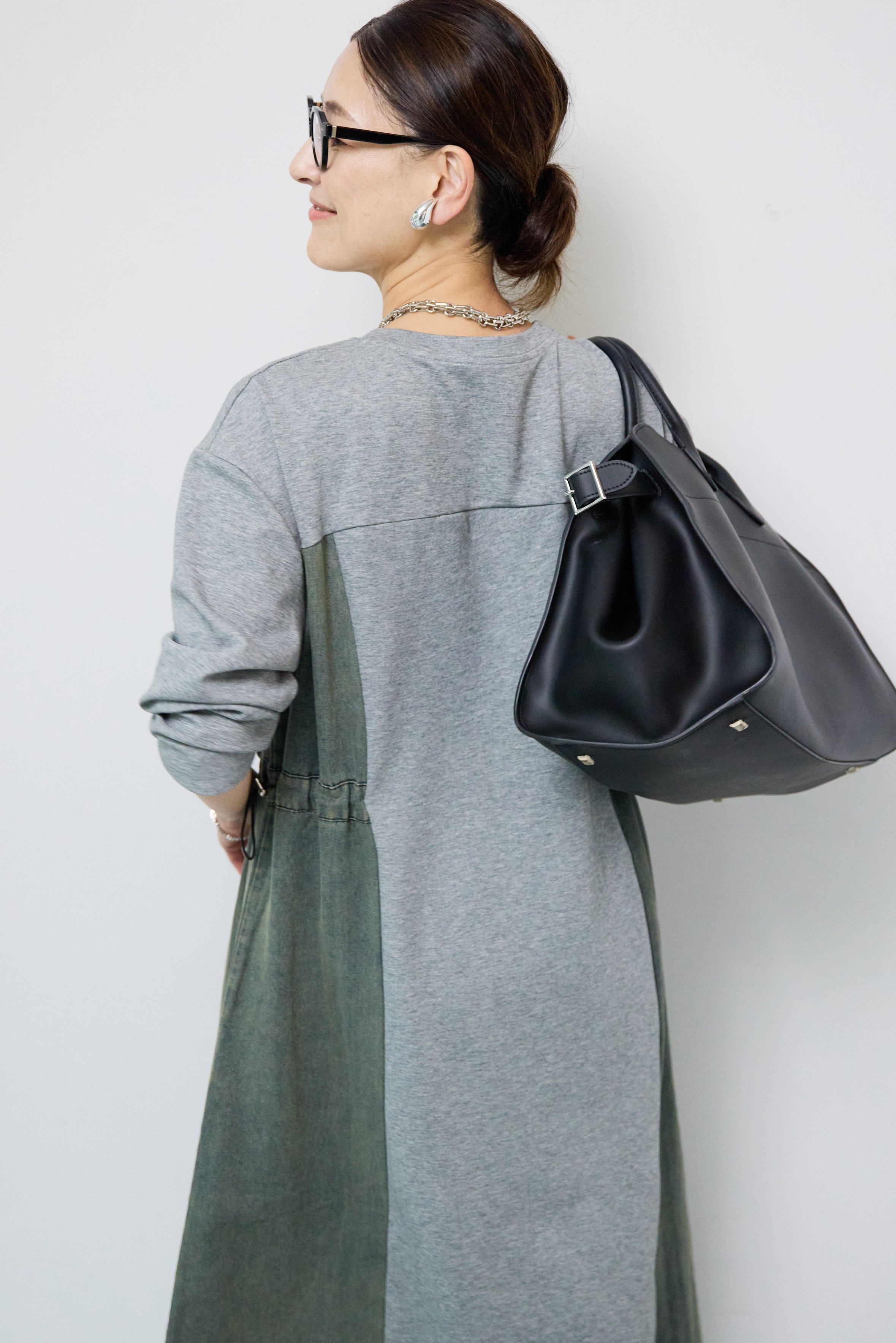 【新品】PLUS OTO.HA プラスオトハ　 デニム切替カットワンピース デニム切替カットワンピース – plusotoha