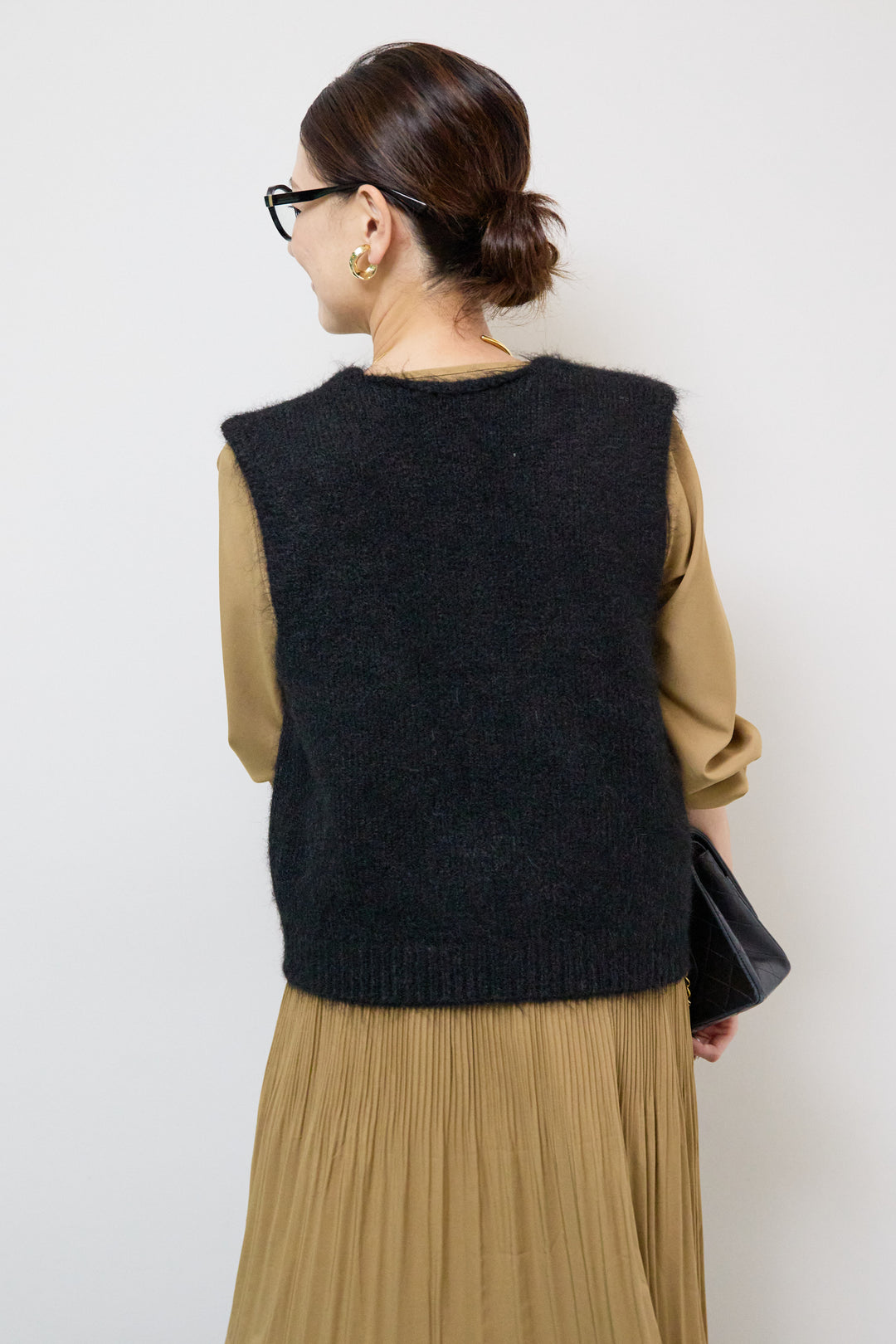 アコーディオンプリーツ切替ワンピース＋シャギーニットベスト