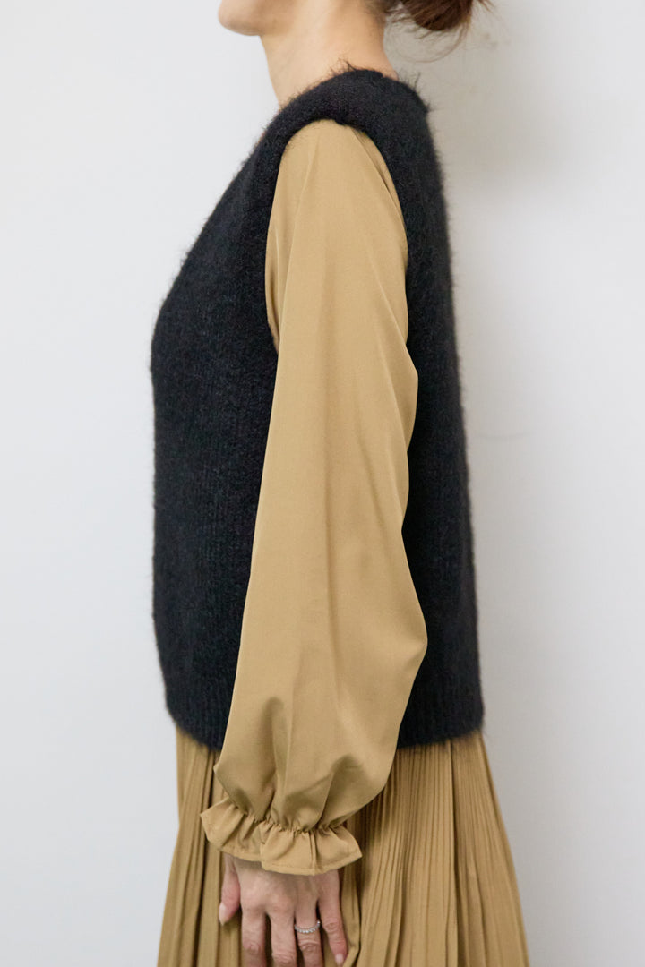 アコーディオンプリーツ切替ワンピース＋シャギーニットベスト