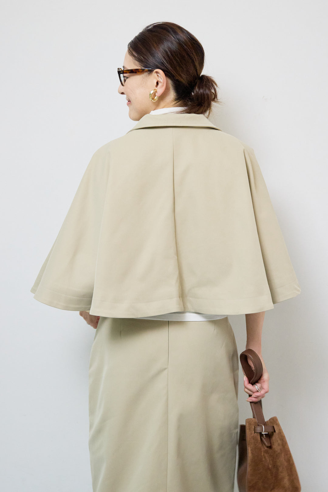 ショートケープコート