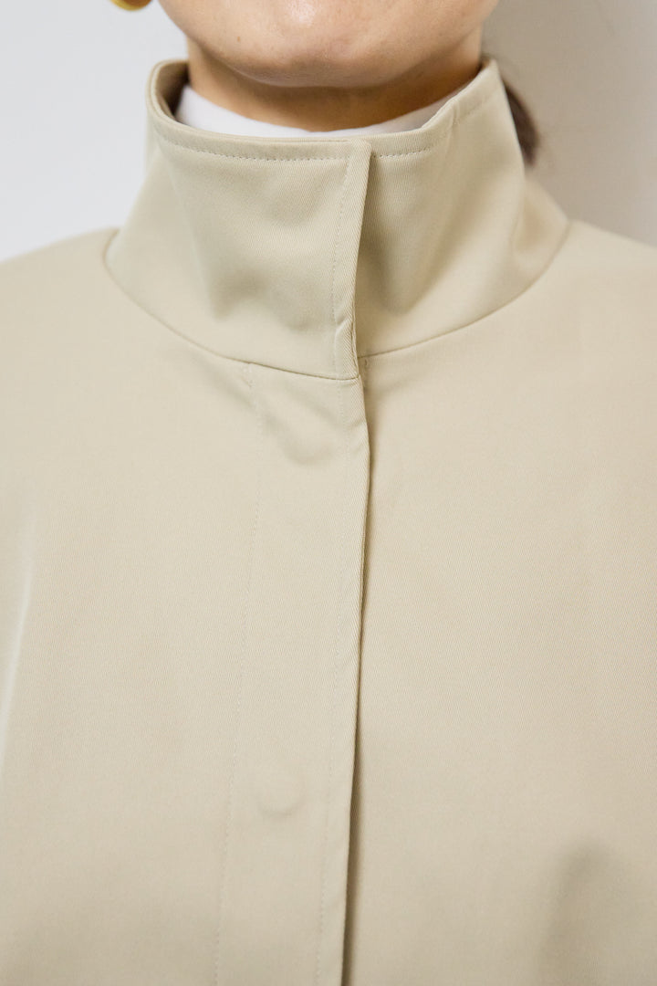 ショートケープコート