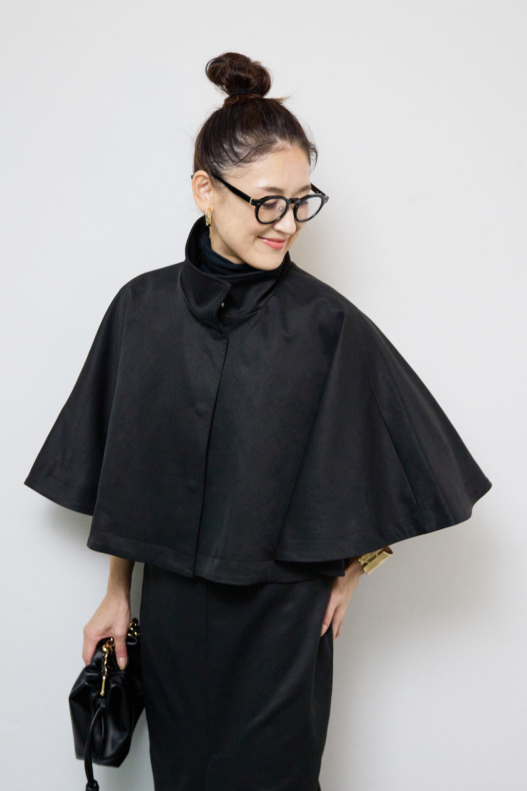 ショートケープコート