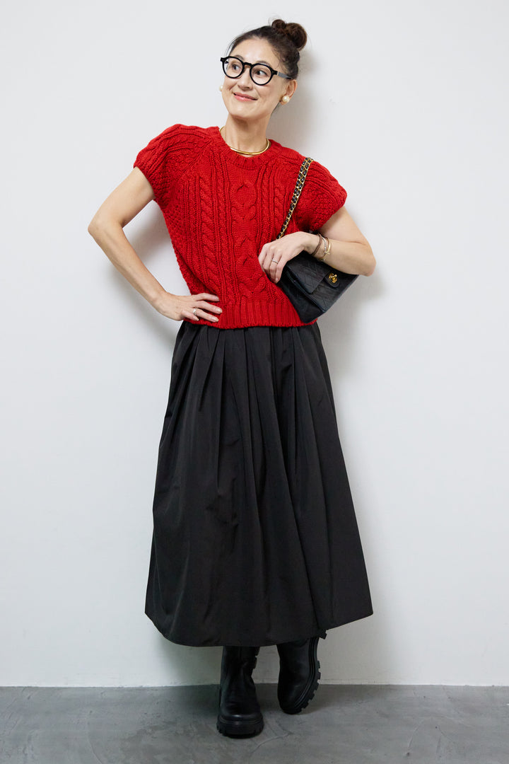 ケーブルニット