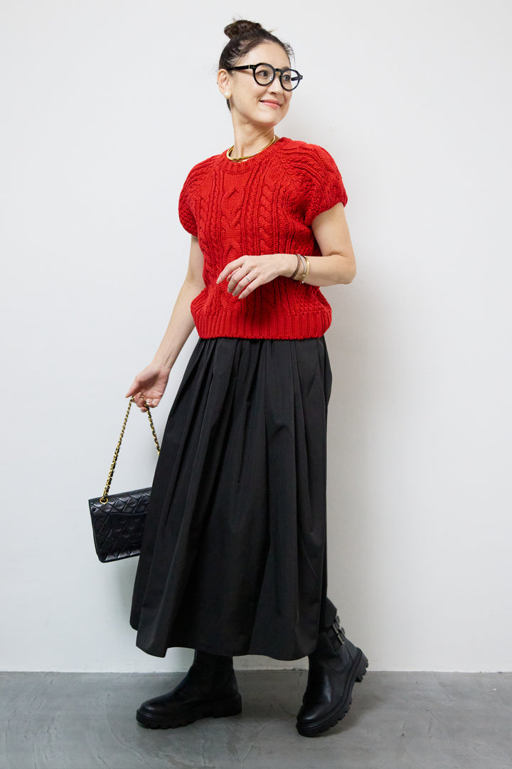 ケーブルニット