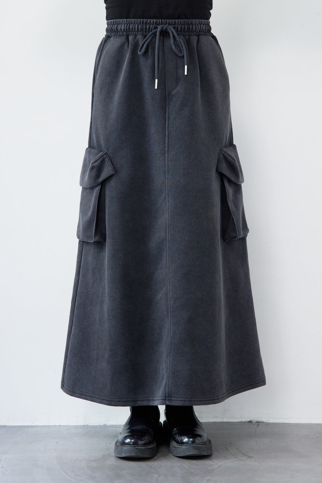 スウェットカーゴスカート