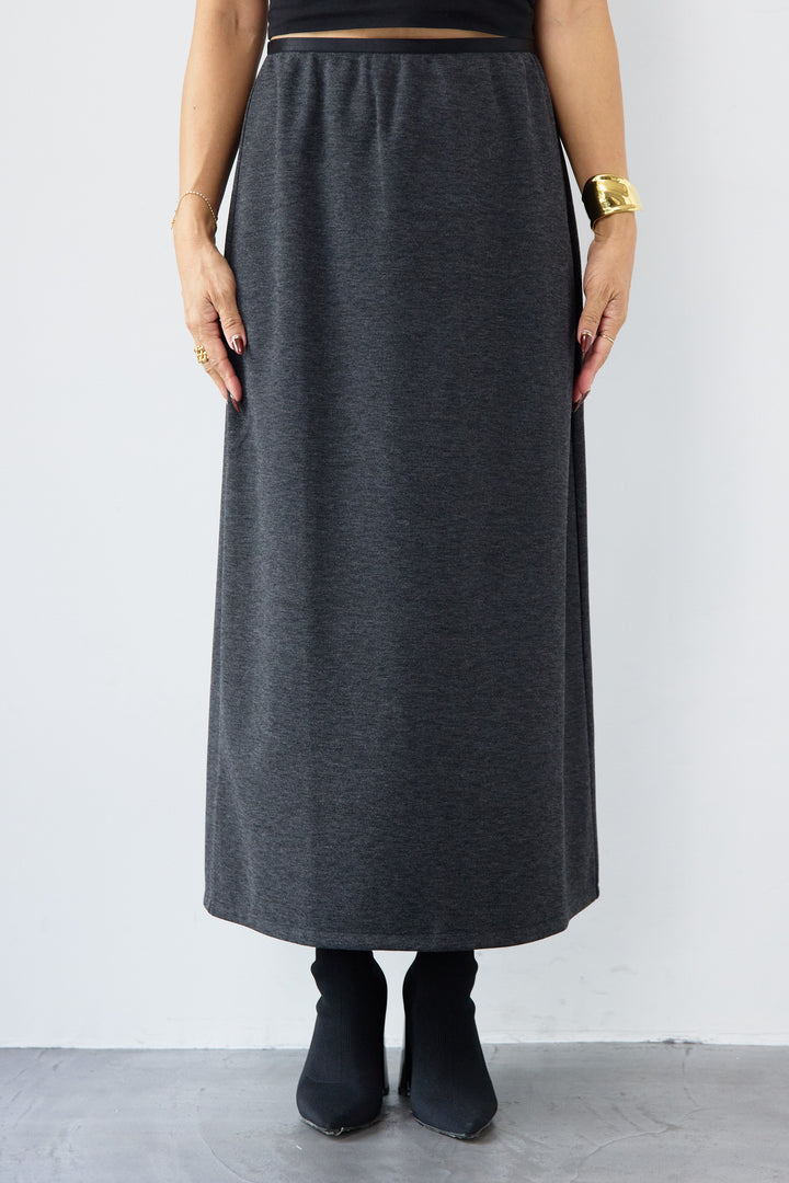 ダンボールIラインスカート