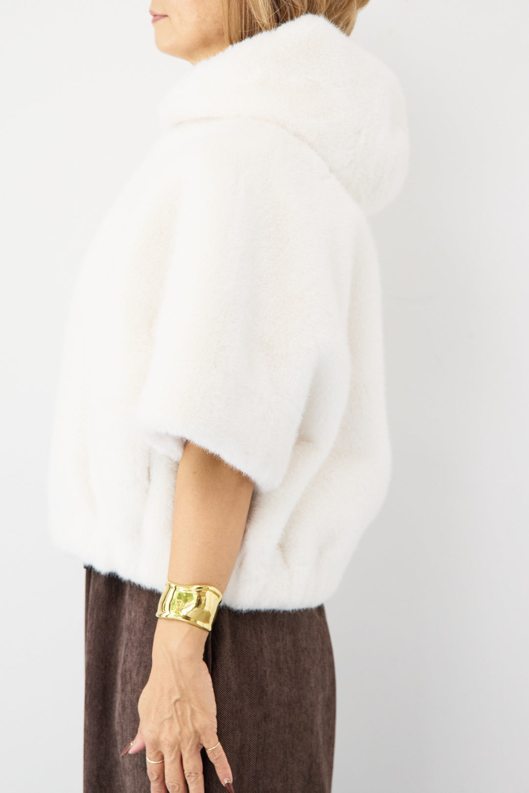 フーデッドフェイクファーショートコート