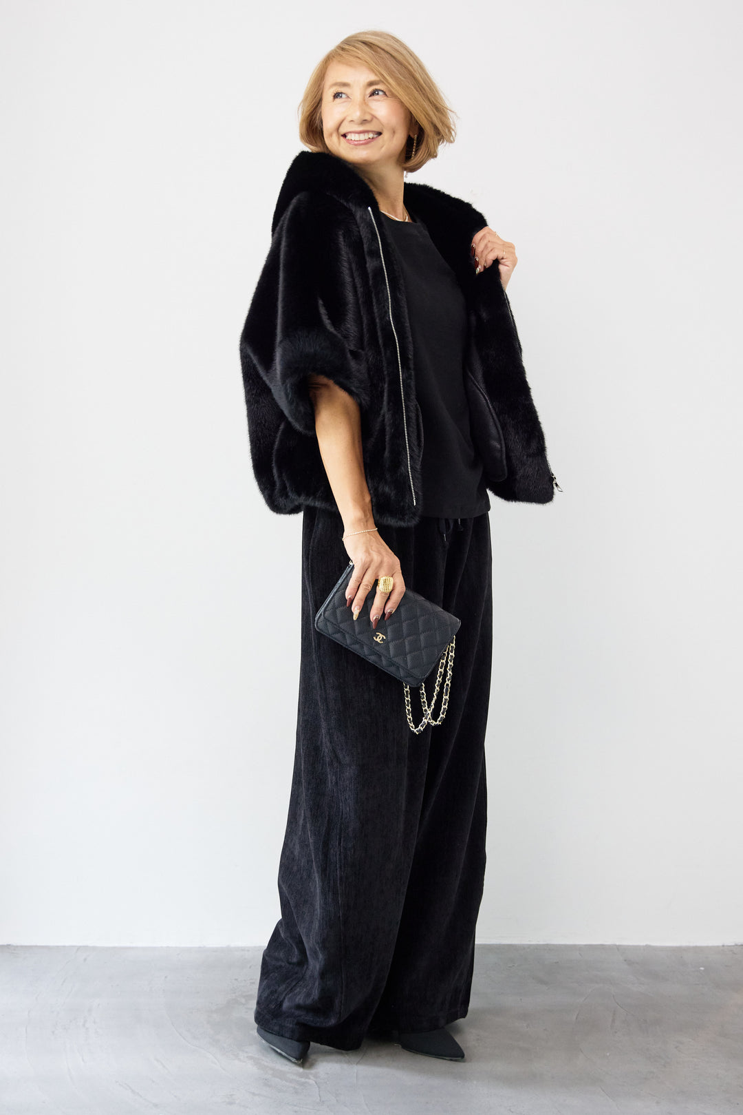 フーデッドフェイクファーショートコート