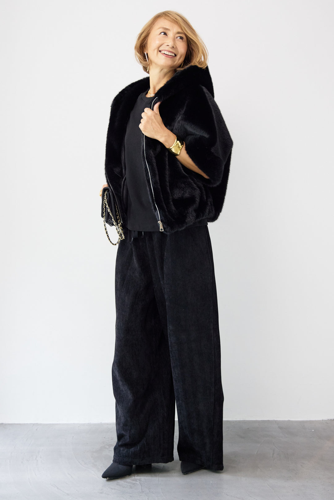 フーデッドフェイクファーショートコート