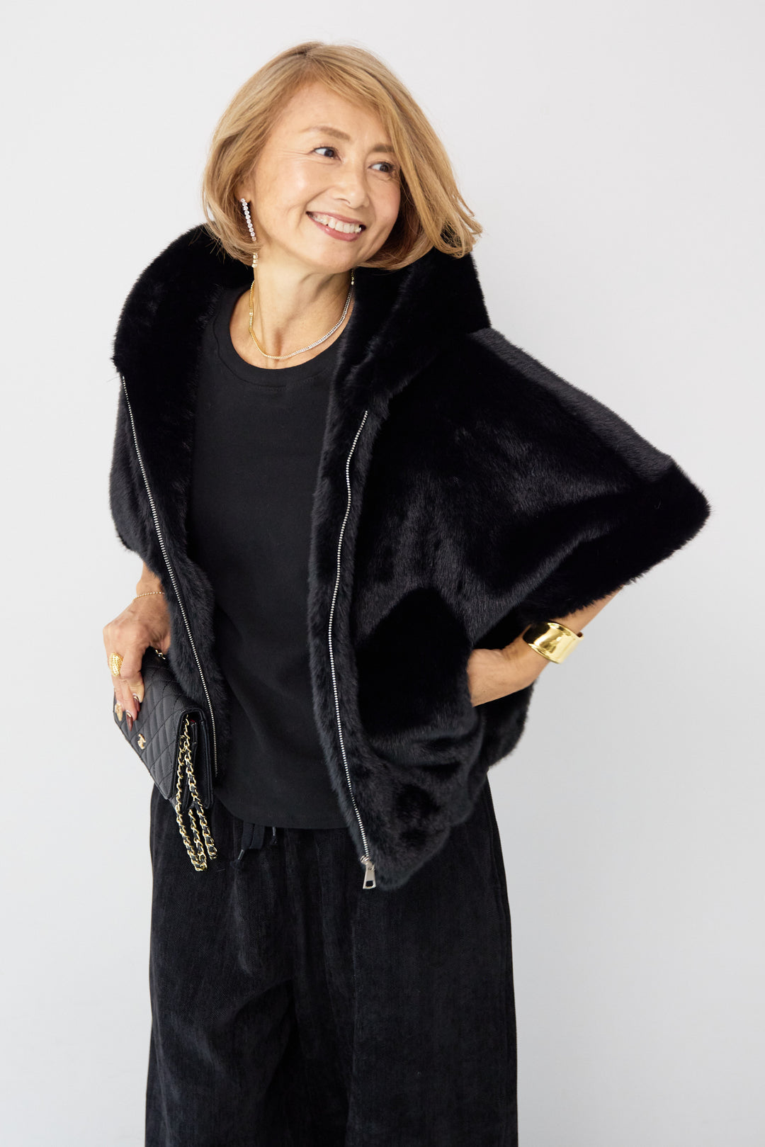 フーデッドフェイクファーショートコート