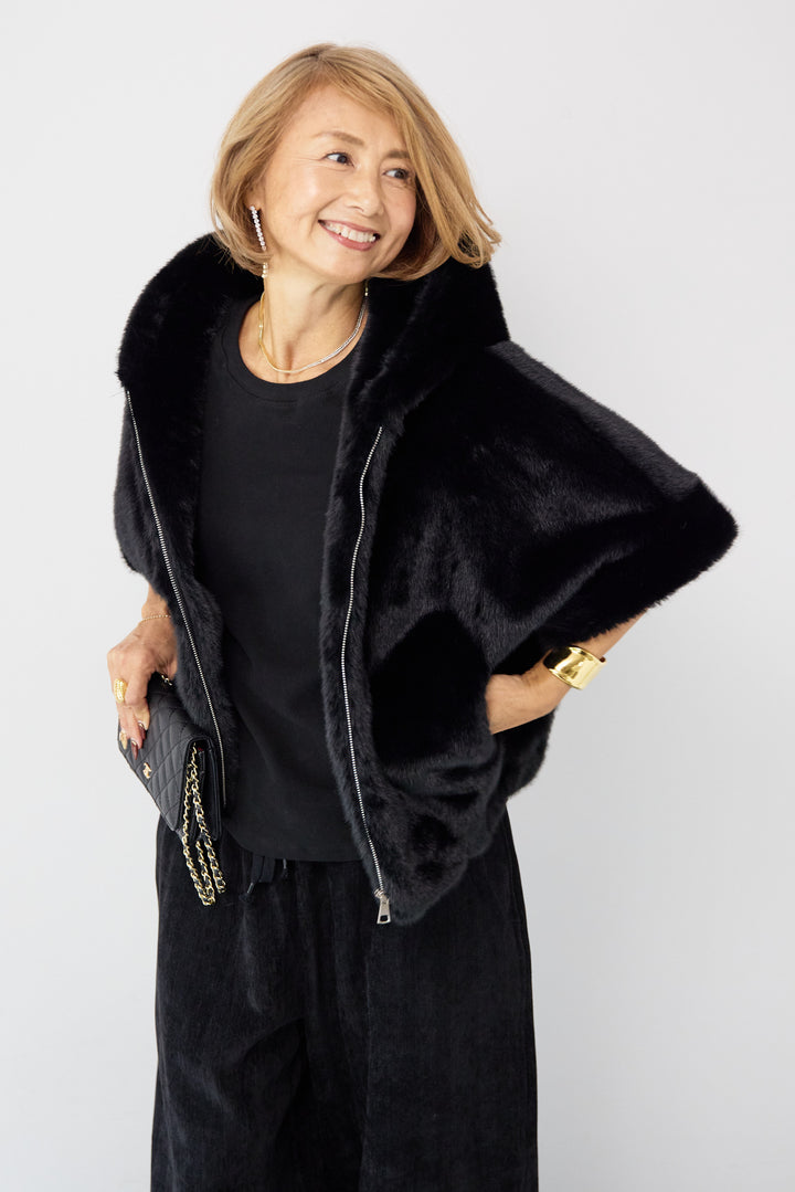 フーデッドフェイクファーショートコート