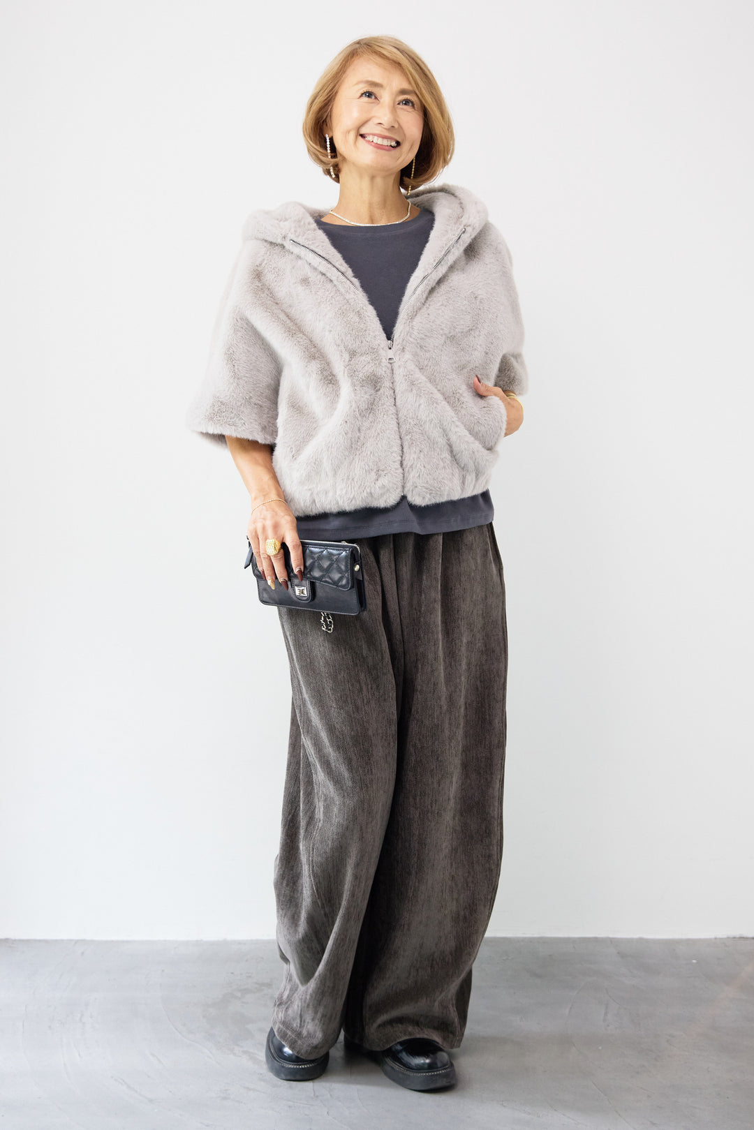 フーデッドフェイクファーショートコート