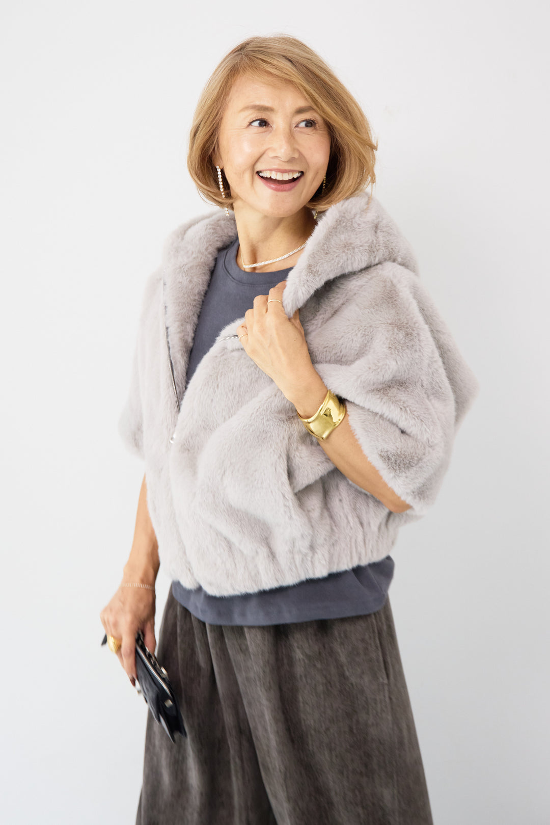 フーデッドフェイクファーショートコート