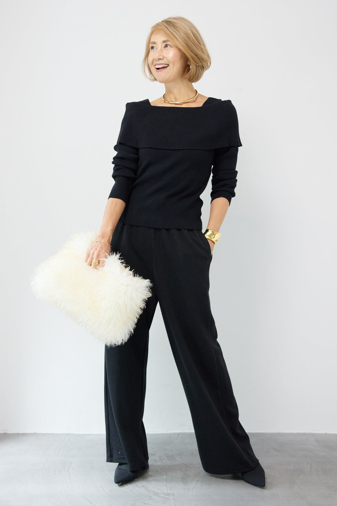 【マシンウォッシャブル】オフショルニット