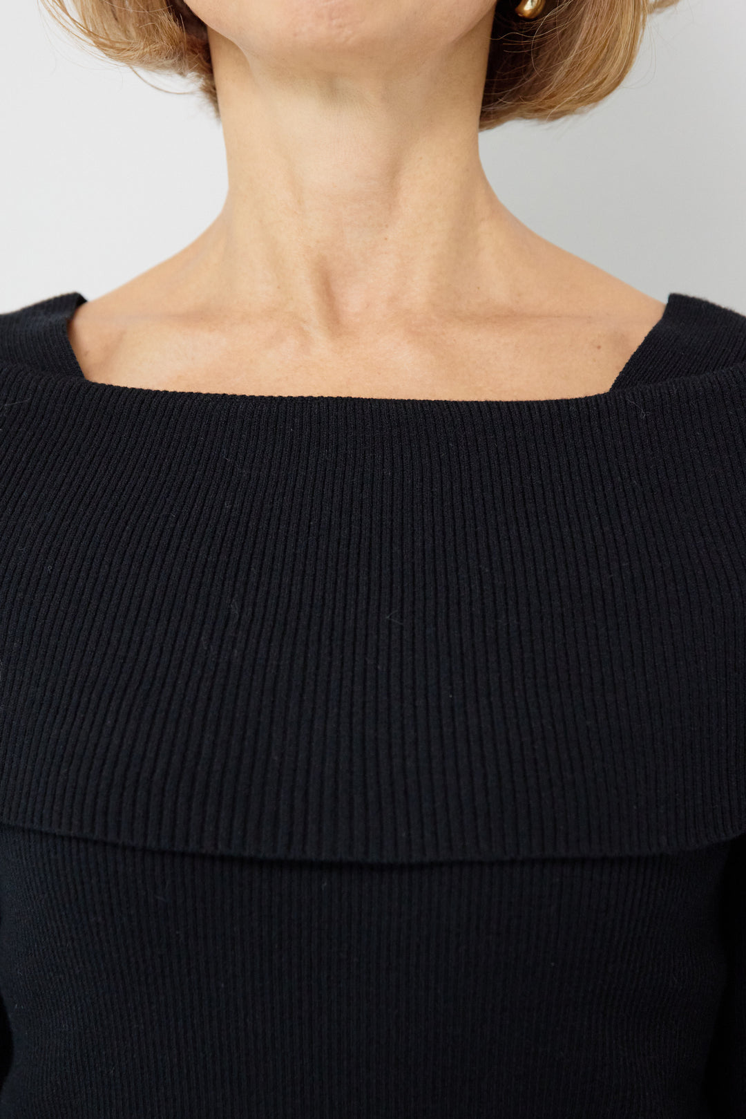 【マシンウォッシャブル】オフショルニット