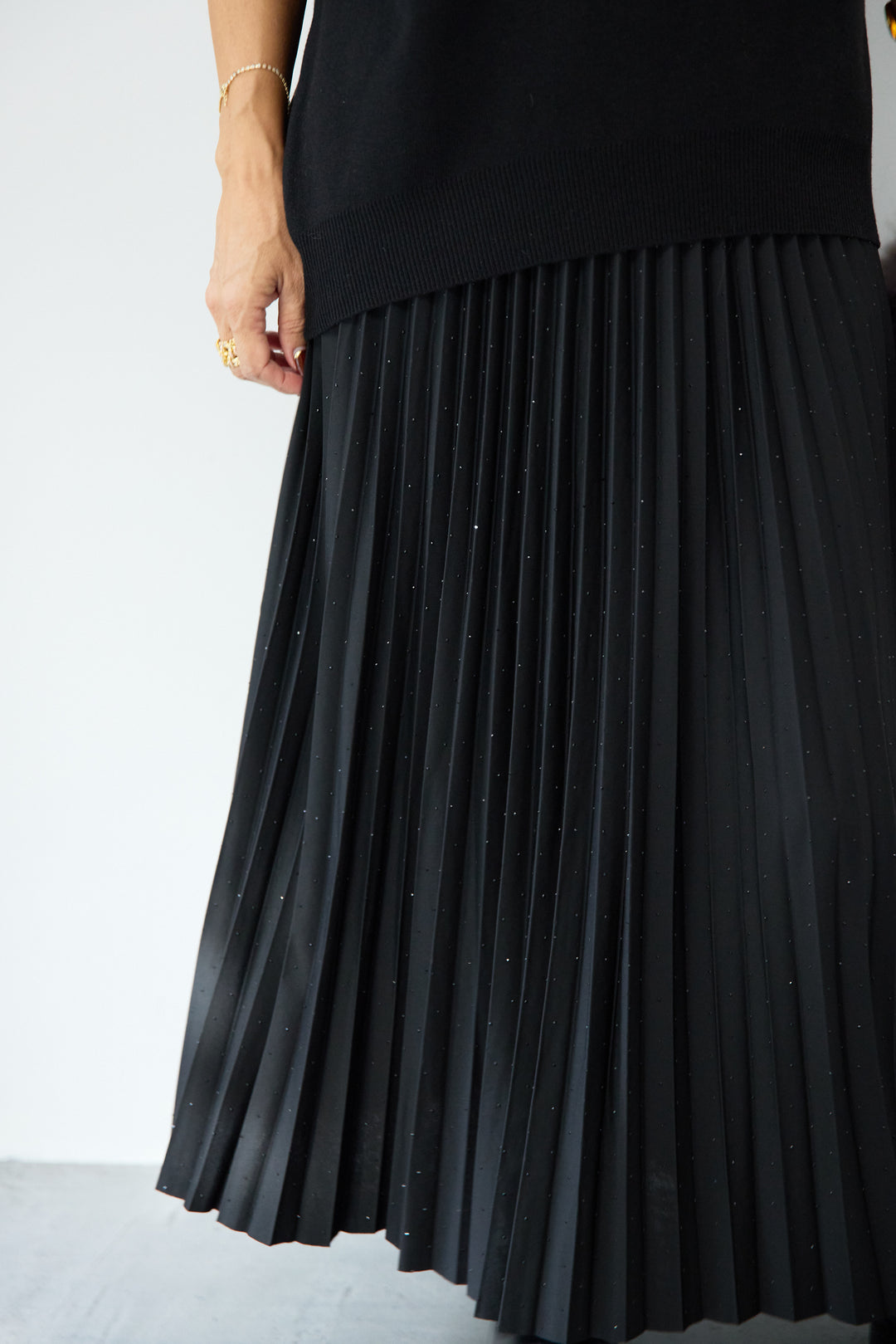 ラインストーンプリーツスカート