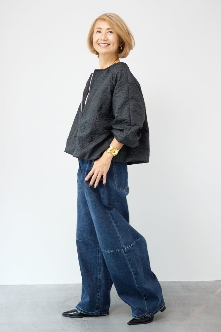 カーブデニムパンツ