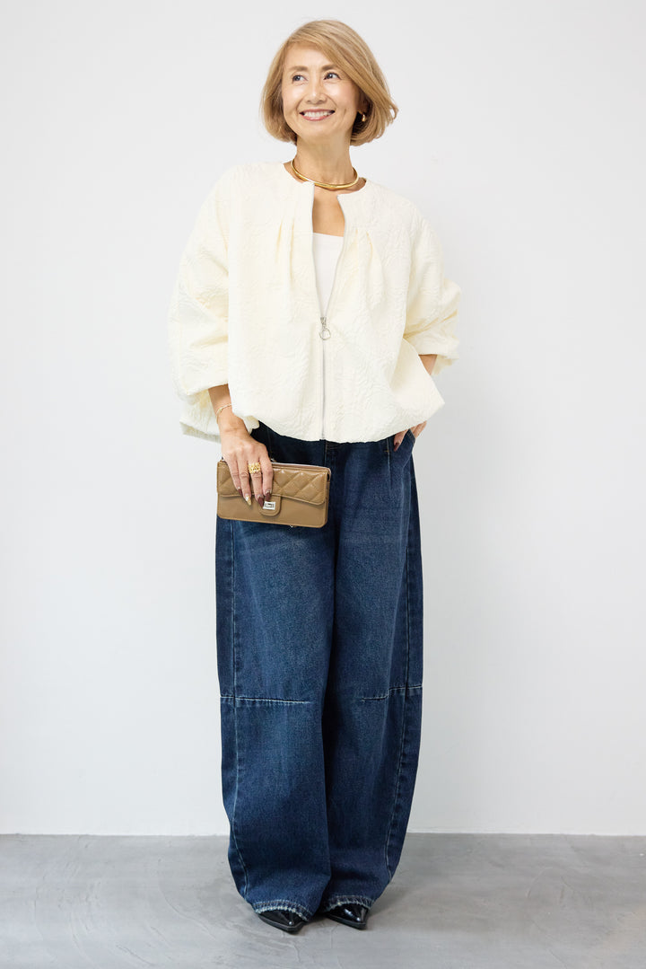 カーブデニムパンツ