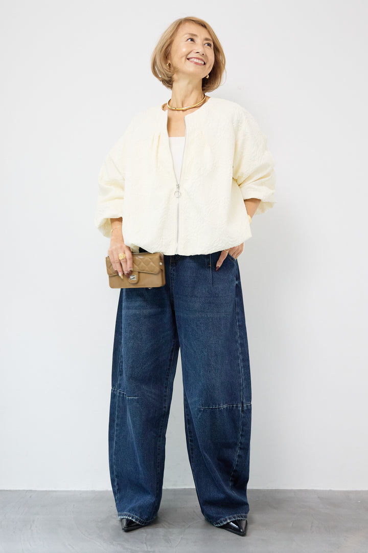 カーブデニムパンツ