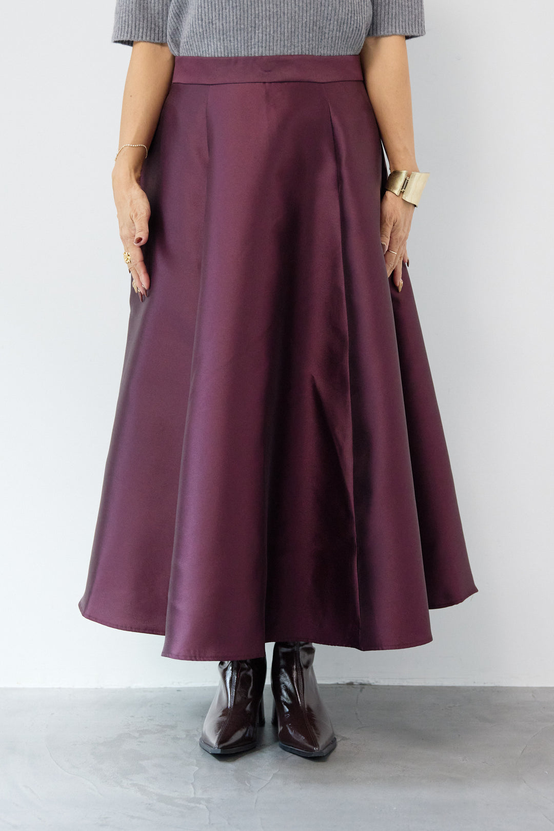 ブライトサーキュラースカート