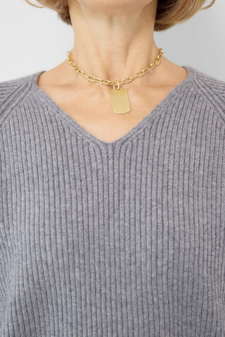 カシミア混Vネックリブニット