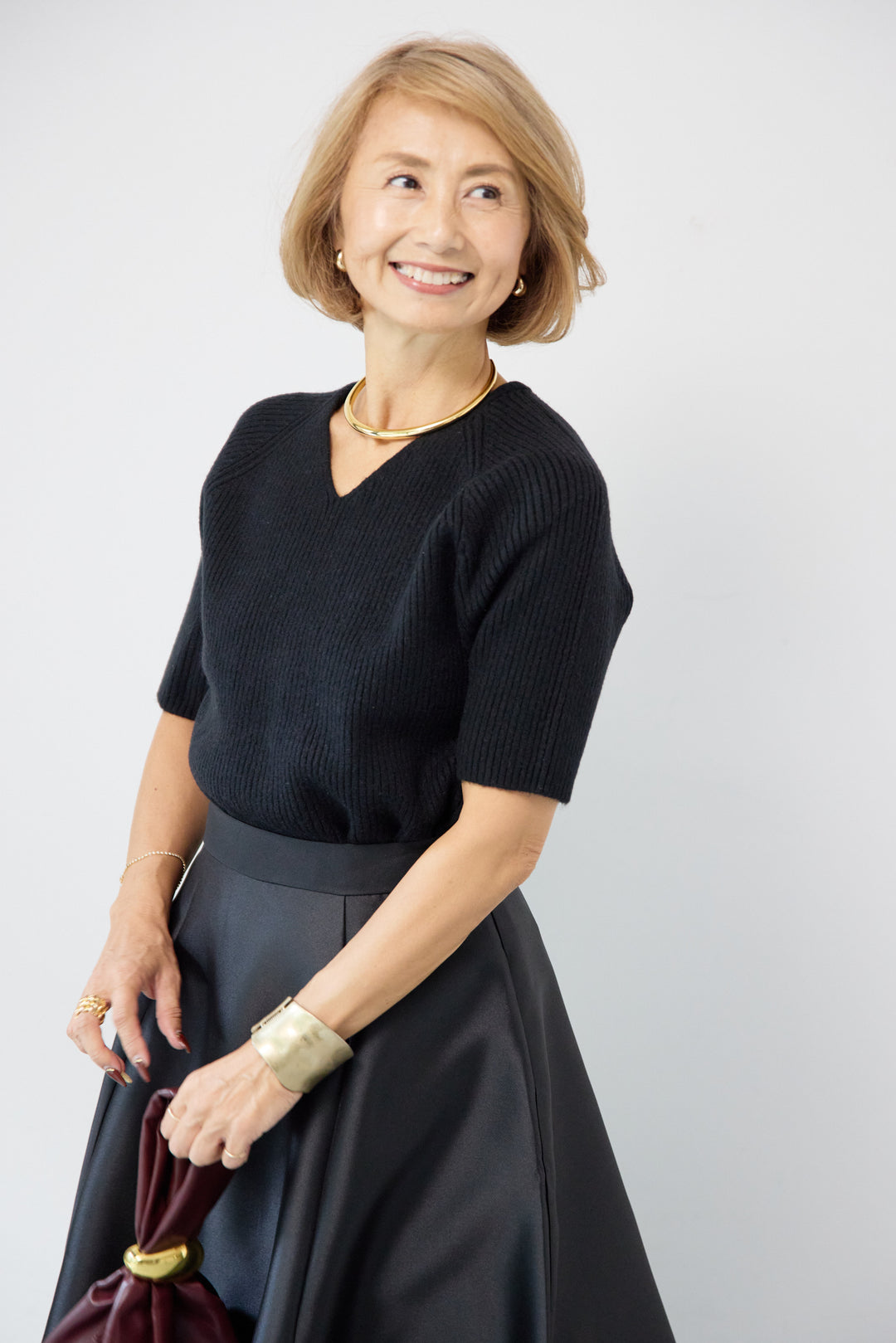 カシミア混Vネックリブニット