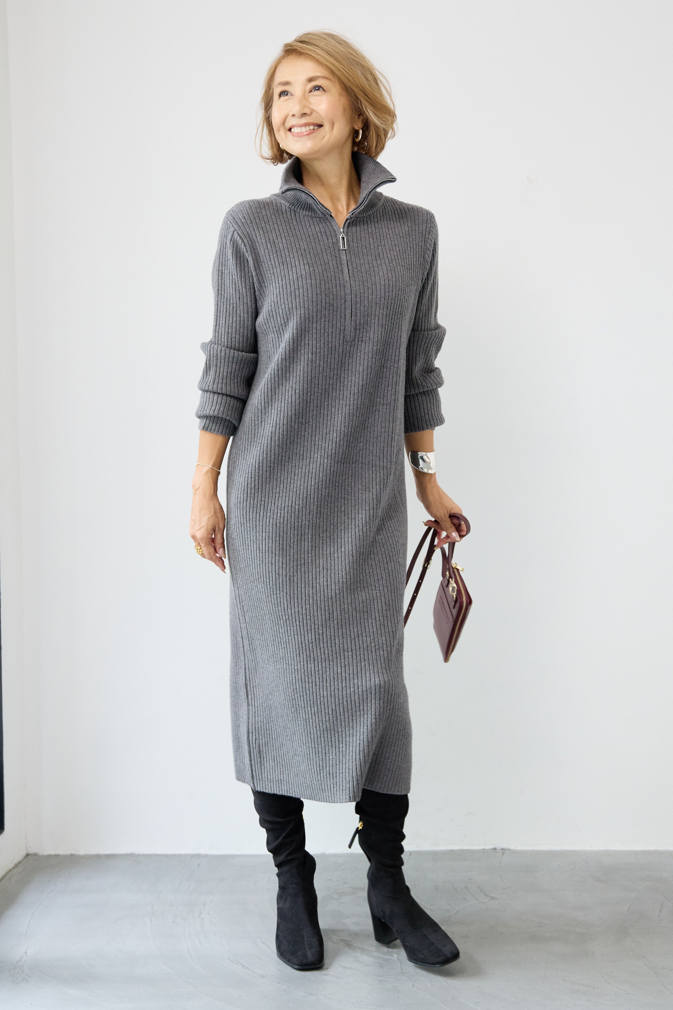 PLUS oto.ha 完売品　ハーフジップニットワンピ 新品タグ付き PLUS oto.ha 完売品 ハーフジップニットワンピ 新品タグ付き